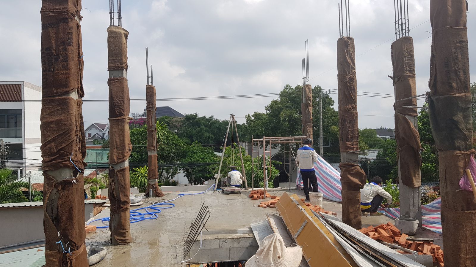 Xây - Nhà - Phần - Thô - 02